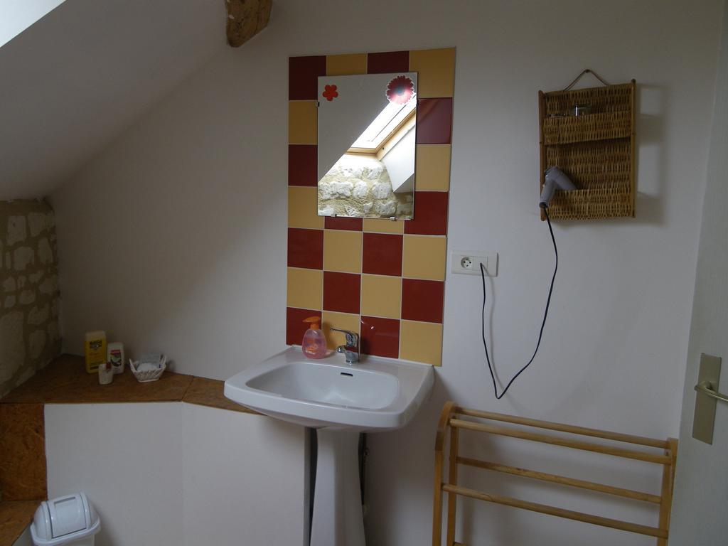 Les Caves Hotel Ambillou-Chateau Room photo