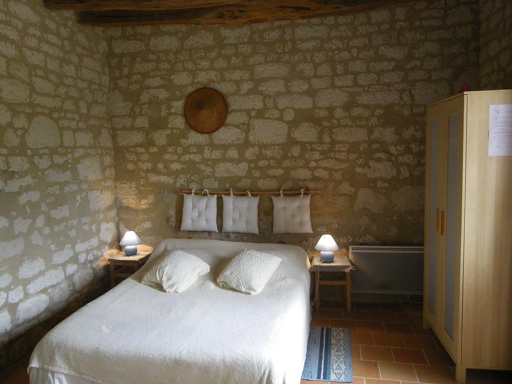 Les Caves Hotel Ambillou-Chateau Exterior photo